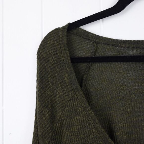 a.n.a. Womens Green Long Sleeved Ribbed Top X-Large - Picture 3 of 8